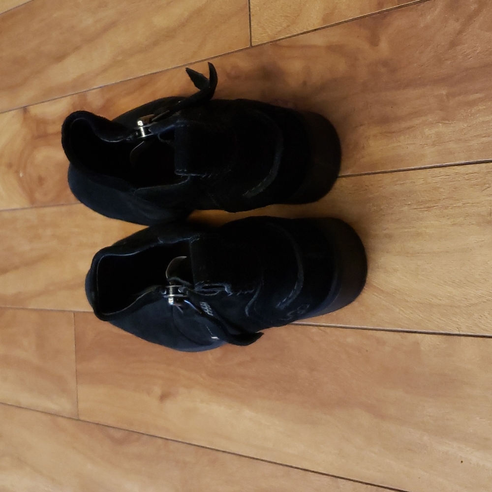 UGG boots - Picture 3 of 7